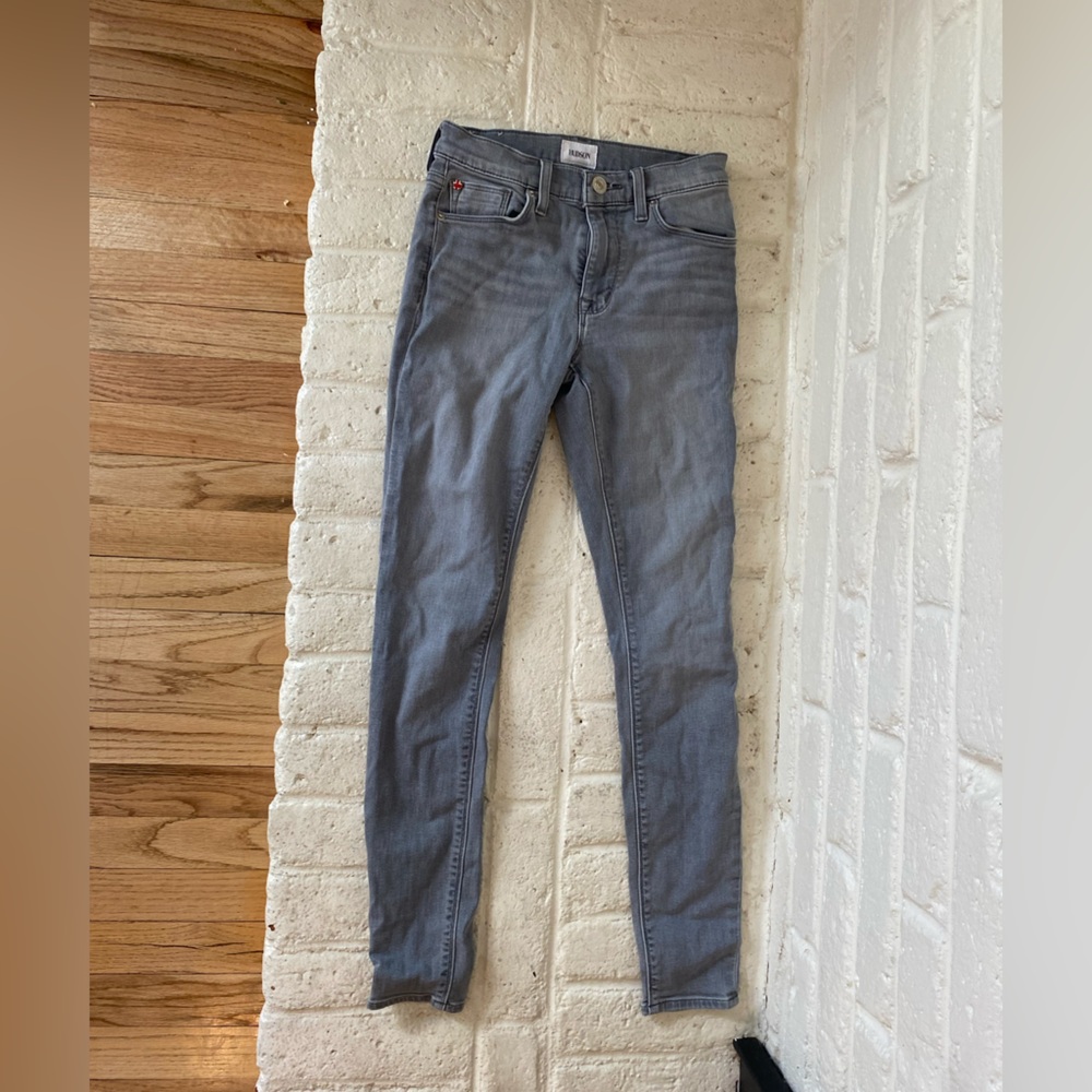 Hudson women’s jeans, gray skinny fit.